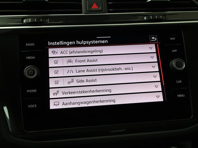 Volkswagen TIGUAN 1.5 TSI R-Line Business+ | 150 PK | Trekhaak | Elektrisch Panorama dak | Stoelverwarming