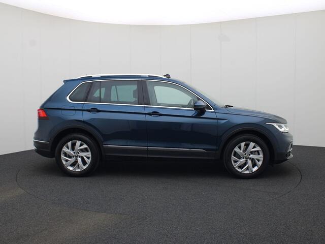 Volkswagen TIGUAN 1.4TSIeHybrid 180kW/245PK Elegance DSG · Panoramadak · Camera + Parkeersensoren · Keyless