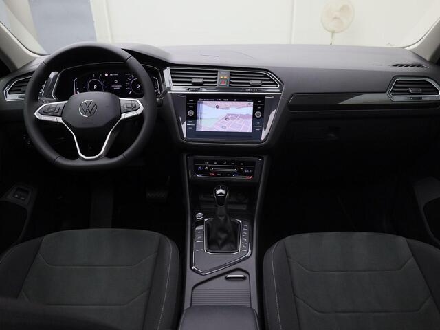 Volkswagen TIGUAN 1.4TSIeHybrid 180kW/245PK Elegance DSG · Panoramadak · Camera + Parkeersensoren · Keyless