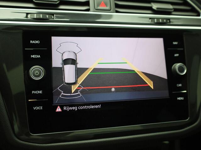 Volkswagen TIGUAN 1.4TSIeHybrid 180kW/245PK Elegance DSG · Panoramadak · Camera + Parkeersensoren · Keyless