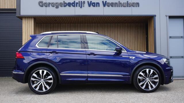 Volkswagen TIGUAN 2.0 TSI 180pk DSG 4Motion 3x R-Line Pano.Dak Virtual Cockpit 20inch LM Suzuka 360-View Elek.Trekhaak *NL Auto* 63907km! 1e Eigenaar!