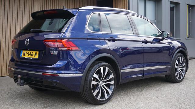 Volkswagen TIGUAN 2.0 TSI 180pk DSG 4Motion 3x R-Line Pano.Dak Virtual Cockpit 20inch LM Suzuka 360-View Elek.Trekhaak *NL Auto* 63907km! 1e Eigenaar!