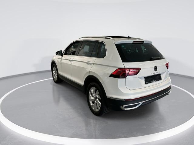Volkswagen TIGUAN 1.4 Tsi 245pk DSG eHybrid Elegance · Panoramadak · Camera · Apple/Android Car Play · Navi · P-Sensoren · 18'' Inch ·