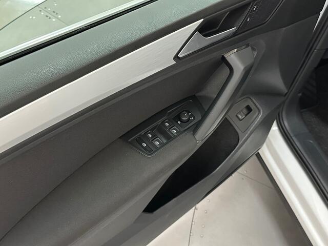 Volkswagen TIGUAN 1.5 TSI ACT CL BNS R-LINE DSG AUTOMAAT