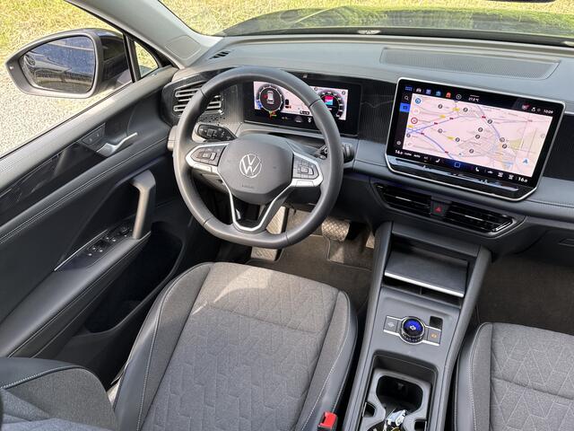Volkswagen TIGUAN 1.5 eTSI DSG LIFE EDITION TREKHAAK/NAVI/CAMERA/STUUR VERW.