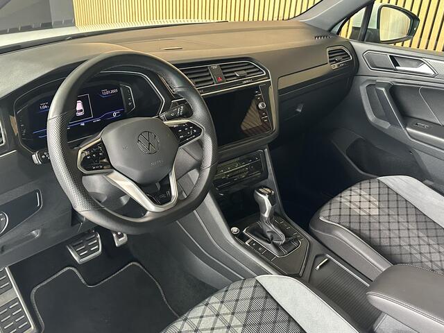 Volkswagen TIGUAN 1.5 TSI ACT Highline Business R Trekhaak | Panodak | IQ LED