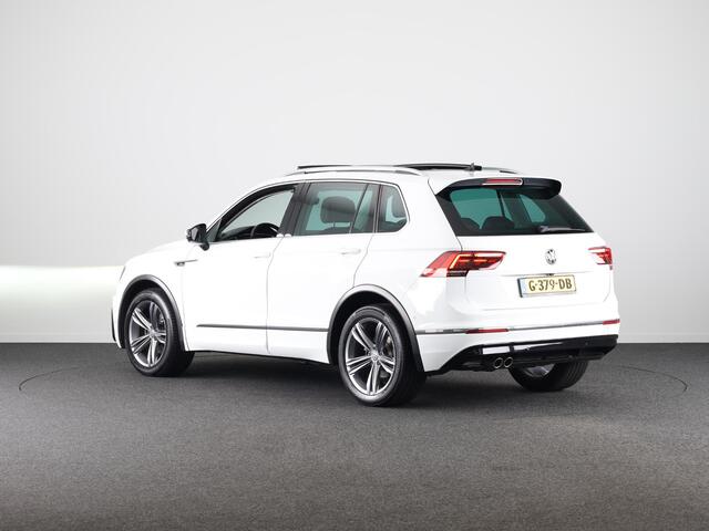 Volkswagen TIGUAN 1.5 TSI ACT Highline 150PK | Automaat (DSG) | R-Line | Panoramadak | Leder interieur | Camera | Digitaal dashboard