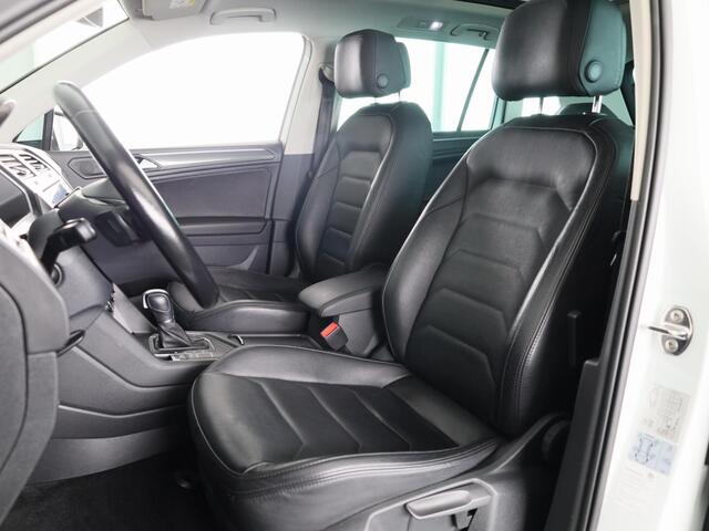 Volkswagen TIGUAN 1.5 TSI ACT Highline 150PK | Automaat (DSG) | R-Line | Panoramadak | Leder interieur | Camera | Digitaal dashboard