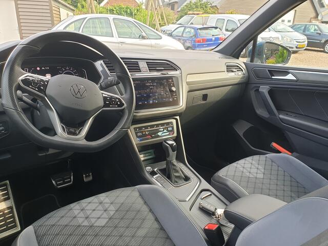 Volkswagen TIGUAN 1.4 TSI eHybrid R-Line Business+ Trekhaak, Panoramadak!