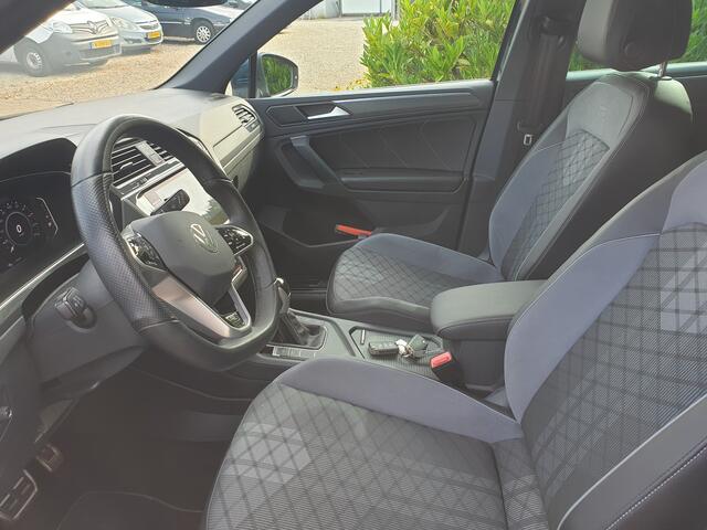 Volkswagen TIGUAN 1.4 TSI eHybrid R-Line Business+ Trekhaak, Panoramadak!