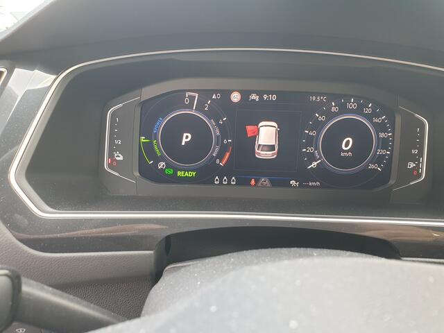 Volkswagen TIGUAN 1.4 TSI eHybrid R-Line Business+ Trekhaak, Panoramadak!