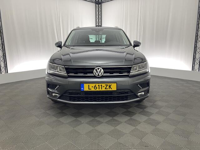 Volkswagen TIGUAN 1.4 TSi 150 pk ACT Business | Navigatie | Stoelverwarming | Trekhaak | Camera | LED