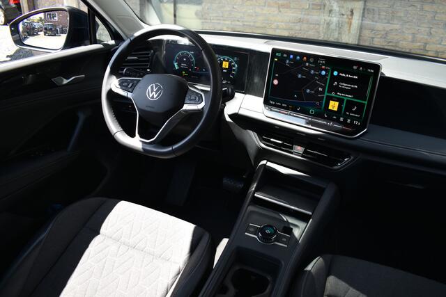 Volkswagen TIGUAN 1.5 eTSI LIFE TREKHAAK | CAMERA | STUUR VERW.