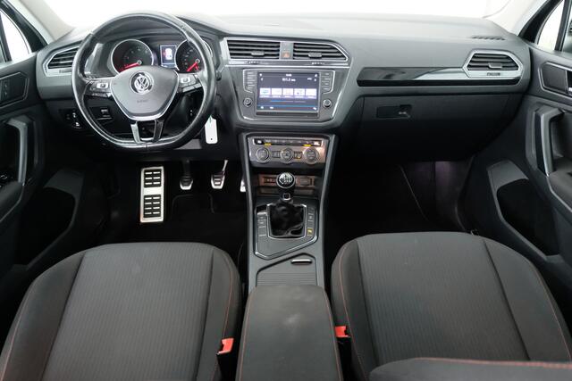 Volkswagen TIGUAN 1.4 TSI Comfortline | TREKHAAK | ADAP. CRUISE | STOEL-STUURVERW. | CARPLAY |