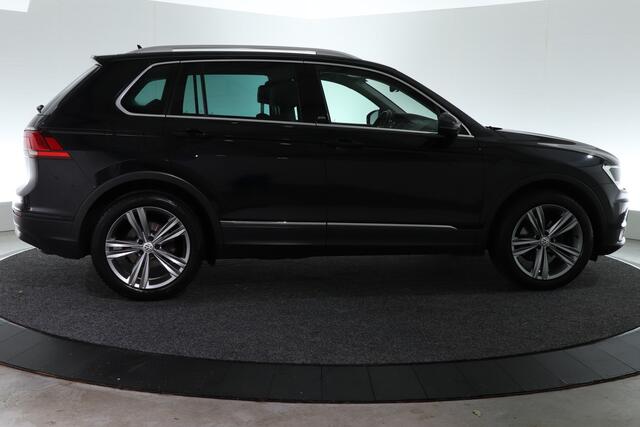 Volkswagen TIGUAN 1.4 TSI Comfortline | TREKHAAK | ADAP. CRUISE | STOEL-STUURVERW. | CARPLAY |