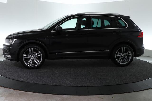Volkswagen TIGUAN 1.4 TSI Comfortline | TREKHAAK | ADAP. CRUISE | STOEL-STUURVERW. | CARPLAY |