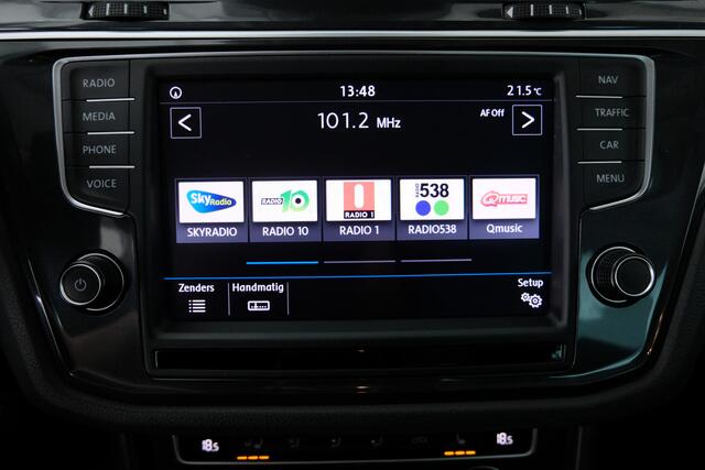 Volkswagen TIGUAN 1.4 TSI Comfortline | TREKHAAK | ADAP. CRUISE | STOEL-STUURVERW. | CARPLAY |