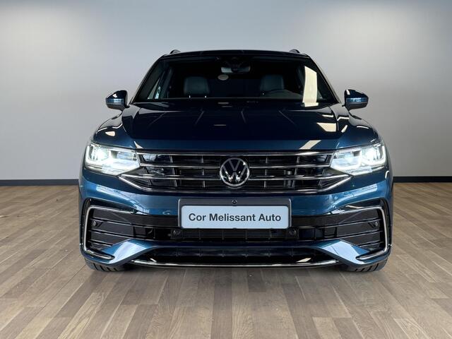 Volkswagen TIGUAN 1.5 TSI R-Line 360 CAMERA | TREKHAAK | APP CONNECT
