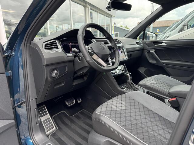 Volkswagen TIGUAN 1.5 TSI R-Line 360 CAMERA | TREKHAAK | APP CONNECT