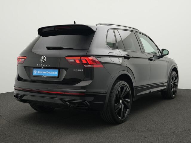 Volkswagen TIGUAN 1.4 TSI eHybrid 245 pk DSG R-Line Business | Rondomzicht camera | Black Style | IQ Light | Stoelverwarming | Adaptive Cruise | 19 inch