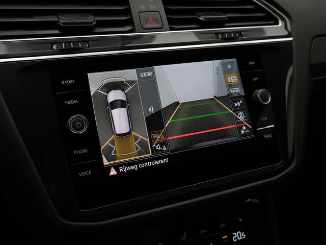 Volkswagen TIGUAN 1.4 TSI eHybrid 245 pk DSG R-Line Business | Rondomzicht camera | Black Style | IQ Light | Stoelverwarming | Adaptive Cruise | 19 inch