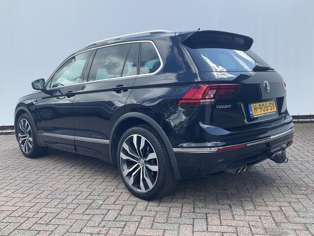 Volkswagen TIGUAN 1.5 TSI ACT R-line Automaat Pano.dak Trekhaak Stoelverw+Massage Keyless Vol opties!