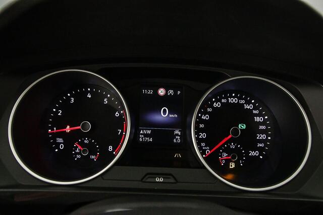 Volkswagen TIGUAN Comfortline 1.5 TSI 150pk DSG Automaat Trekhaak, Adaptive cruise control, Achteruitrijcamera, Navigatie, Airco, DAB, Radio, Parkeersensoren, App connect