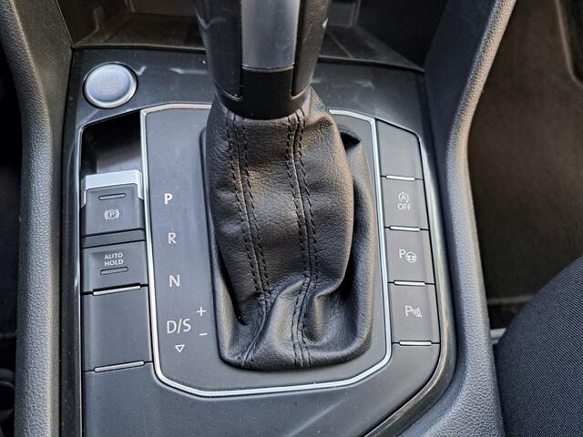 Volkswagen TIGUAN 1.5 TSI 150 Pk ACT Highline Dsg-7 Pano Digitaal dashboard