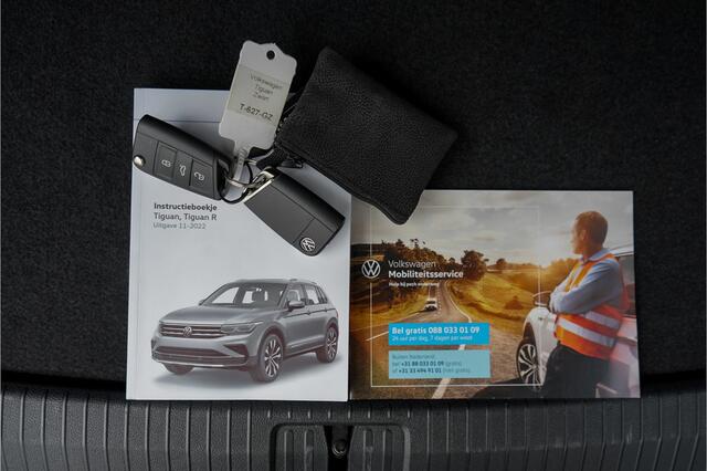 Volkswagen TIGUAN 1.5 TSI R-Line Black Style Pano Camera Trekhaak 20"