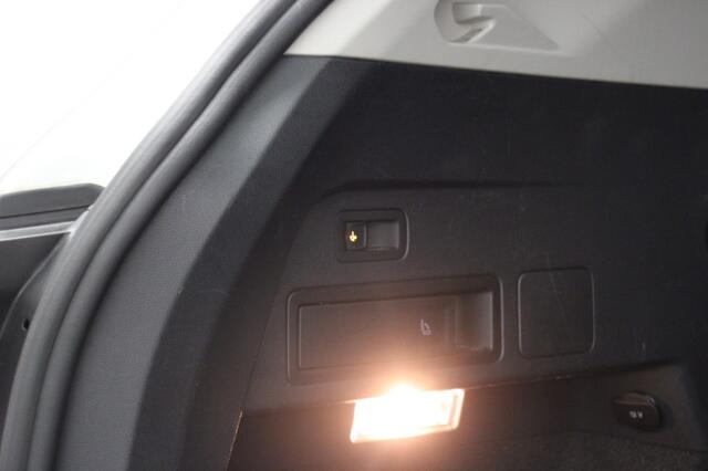 Volkswagen TIGUAN 1.5 TSI Comfortline Business - Carplay, Cruise, Afn. Trekhaak