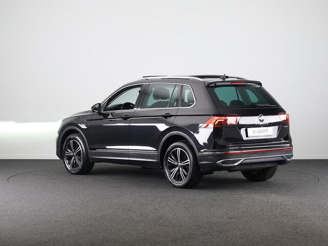 Volkswagen TIGUAN 1.4 TSI eHybrid Elegance 245 pk Automaat (DSG) | Navigatie | Panoramadak | Elektr. trekhaak | Parkeersensoren (Park assist) | Rondomzicht camera | Matrix LED koplampen |