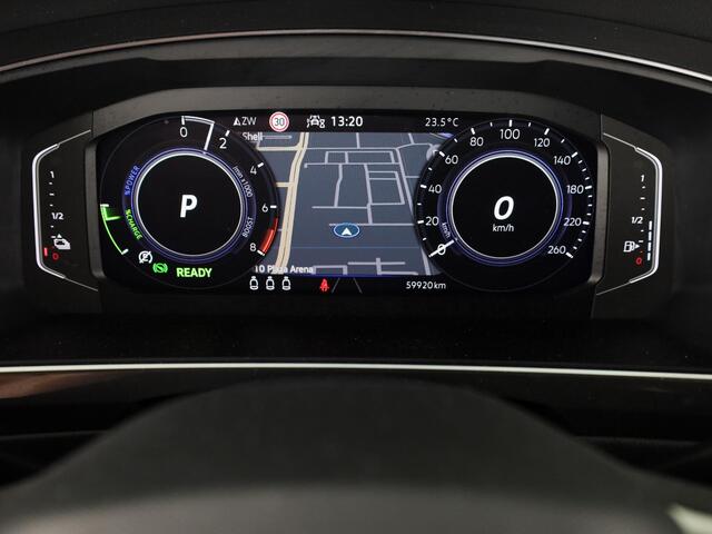 Volkswagen TIGUAN 1.4 TSI eHybrid Elegance 245 pk Automaat (DSG) | Navigatie | Panoramadak | Elektr. trekhaak | Parkeersensoren (Park assist) | Rondomzicht camera | Matrix LED koplampen |