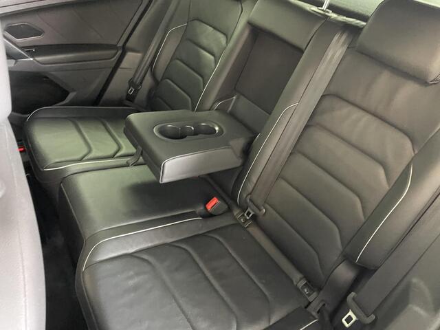 Volkswagen TIGUAN 1.4 TSI ACT R-line Highline | TREKHAAK | VIRTUAL | CAMERA |