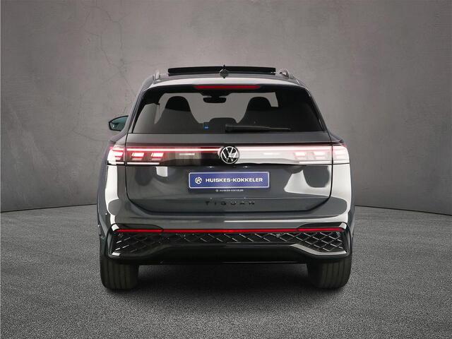 Volkswagen TIGUAN R-Line Edition 1.5 TSI eHybrid 272pk DSG Automaat Trekhaak, Panoramadak, Black Style, Navigatie, Adaptive cruise control, 360 camera, Achteruitrijcamera