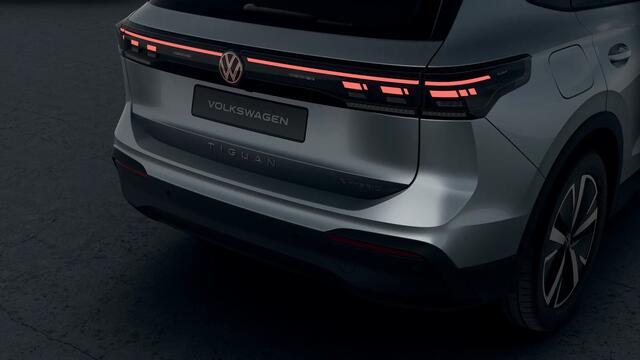 Volkswagen TIGUAN 1.5 eHybrid 204 6DSG Life Edition Automaat