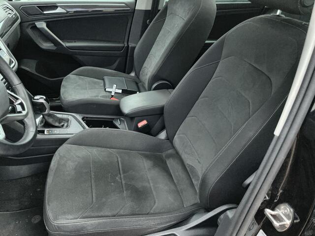 Volkswagen TIGUAN 1.4 TSI eHybrid 245PK DSG Elegance · Panoramadak · Camera · Trekhaak · Apple/Android Car Play · Navigatie ·