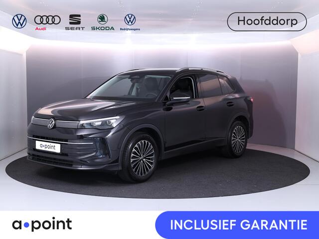 Volkswagen TIGUAN 1.5 eTSI Life Edition 130 pk Automaat (DSG) | Navigatie | Elektr. trekhaak | Parkeersensoren (Park assist) | Achteruitrijcamera | Stoelverwarming |