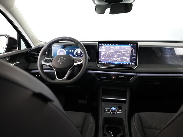 Volkswagen TIGUAN 1.5 eTSI Life Edition 130 pk Automaat (DSG) | Navigatie | Elektr. trekhaak | Parkeersensoren (Park assist) | Achteruitrijcamera | Stoelverwarming |