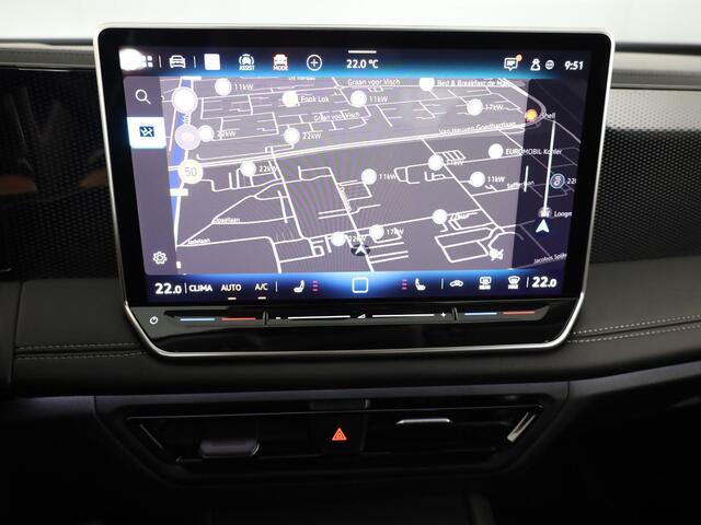 Volkswagen TIGUAN 1.5 eTSI Life Edition 130 pk Automaat (DSG) | Navigatie | Elektr. trekhaak | Parkeersensoren (Park assist) | Achteruitrijcamera | Stoelverwarming |
