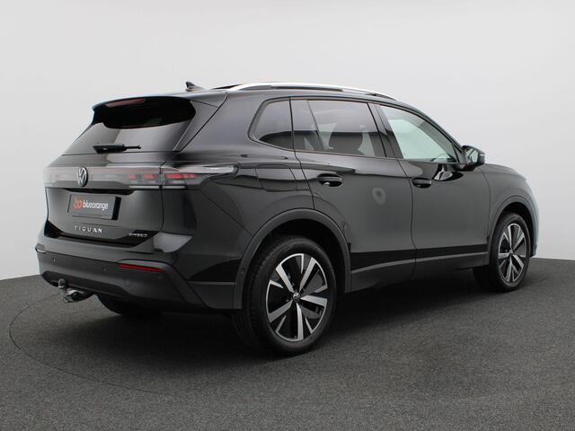 Volkswagen TIGUAN 1.5 eHybrid Life Edition 204PK DSG Panoramadak, Trekhaak, 19" LM Velgen, Adaptieve Cruise Controle, Achteruitrijcamera, Side Assist, Navi via Apple Carplay/Android Auto, Keyless, Stoel-Stuurverwarming, Elektr. Achterklep