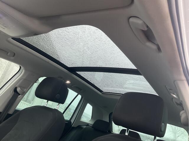 Volkswagen TIGUAN 2.0 TDI 150pk Aut7 Highline 4Motion Pano Trekhaak 4x4 Virtual Cock