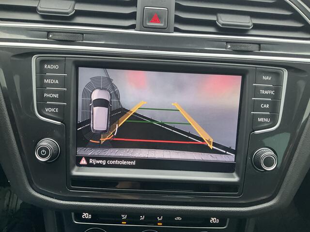 Volkswagen TIGUAN 2.0 TDI 150pk Aut7 Highline 4Motion Pano Trekhaak 4x4 Virtual Cock