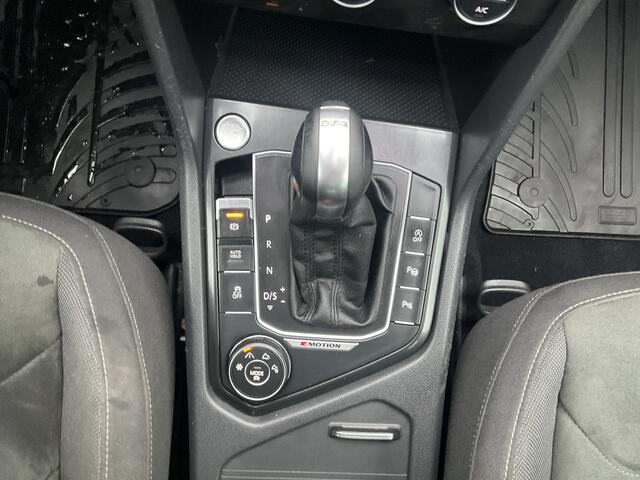 Volkswagen TIGUAN 2.0 TDI 150pk Aut7 Highline 4Motion Pano Trekhaak 4x4 Virtual Cock