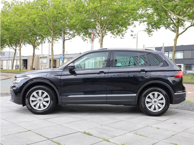 Volkswagen TIGUAN 1.4 TSI eHybrid 245PK | Virtual cockpit | Adaptive Cruise | Stoel&Stuurverwarming | Matrix LED | Getint Glas | Carplay/Android |