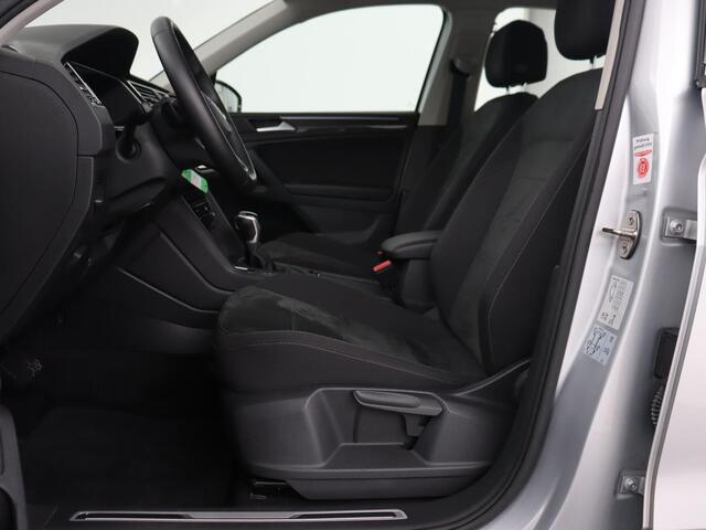 Volkswagen TIGUAN 1.4 TSI eHybrid | Stoel & stuurverwarming | Adaptive cruise | Carplay | Park Assist | Navigatie | Side Assist | Virtual Cockpit | Full LED | PHEV