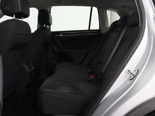 Volkswagen TIGUAN 1.4 TSI eHybrid | Stoel & stuurverwarming | Adaptive cruise | Carplay | Park Assist | Navigatie | Side Assist | Virtual Cockpit | Full LED | PHEV