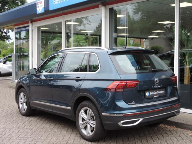 Volkswagen TIGUAN 1.4 TSI 245PK eHybrid Elegance DSG - ACC | Camera | Elektr. trekh | Stoel/stuurvrw. | IQ.Light | Parkeer ass.