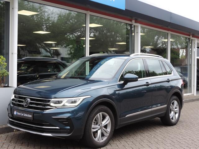 Volkswagen TIGUAN 1.4 TSI 245PK eHybrid Elegance DSG - ACC | Camera | Elektr. trekh | Stoel/stuurvrw. | IQ.Light | Parkeer ass.