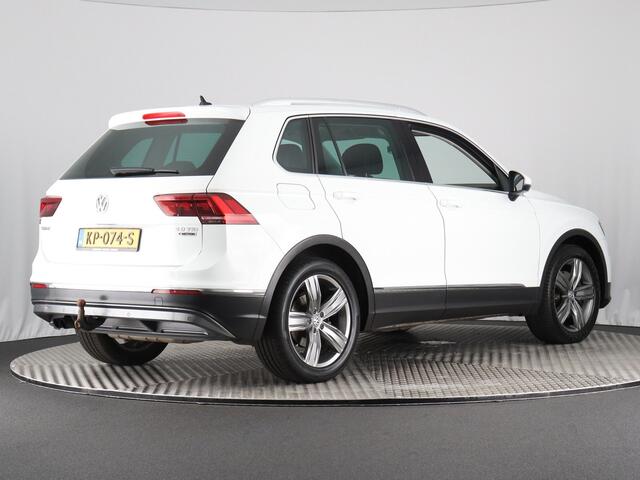 Volkswagen TIGUAN 2.0 TSI 4Motion Highline (Nl-Auto / Elek. Trekhaak / Pano / Massage / ACC / Navi / 19'')