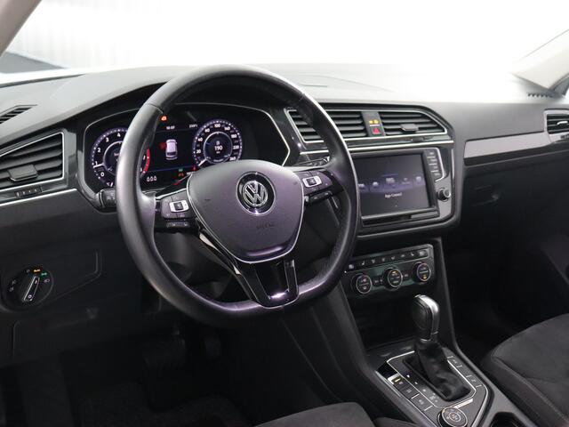 Volkswagen TIGUAN 2.0 TSI 4Motion Highline (Nl-Auto / Elek. Trekhaak / Pano / Massage / ACC / Navi / 19'')